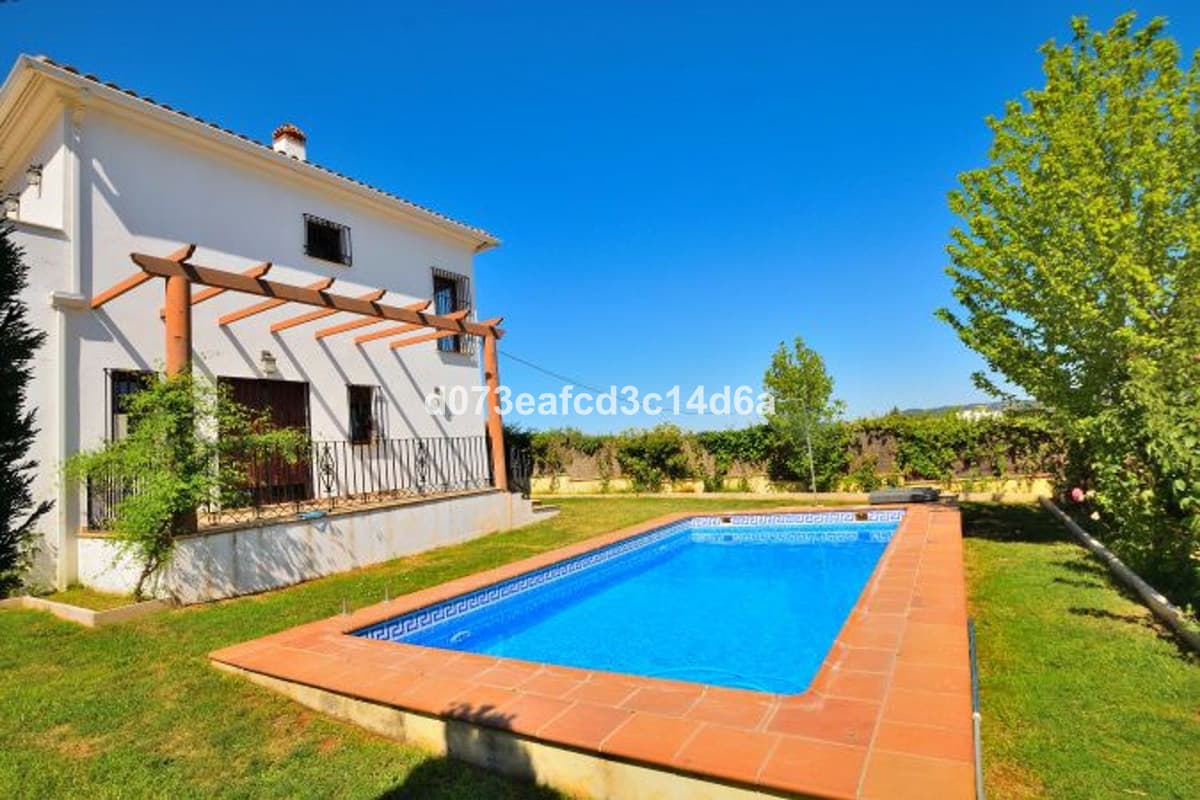 Detached Villa in Ronda — photo 1 of 10