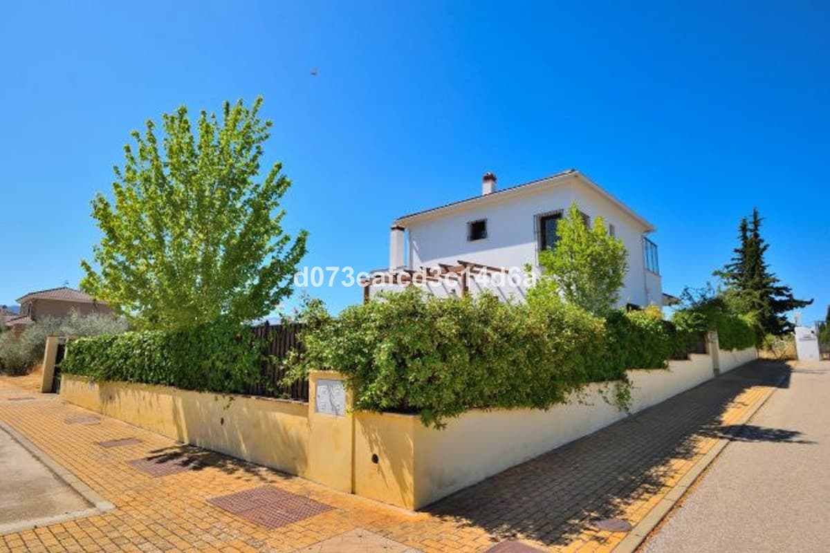 Detached Villa in Ronda — photo 3 of 10