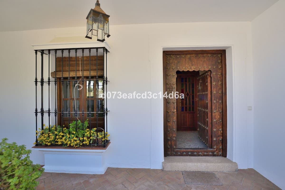 Detached Villa in Montejaque — photo 3 of 10
