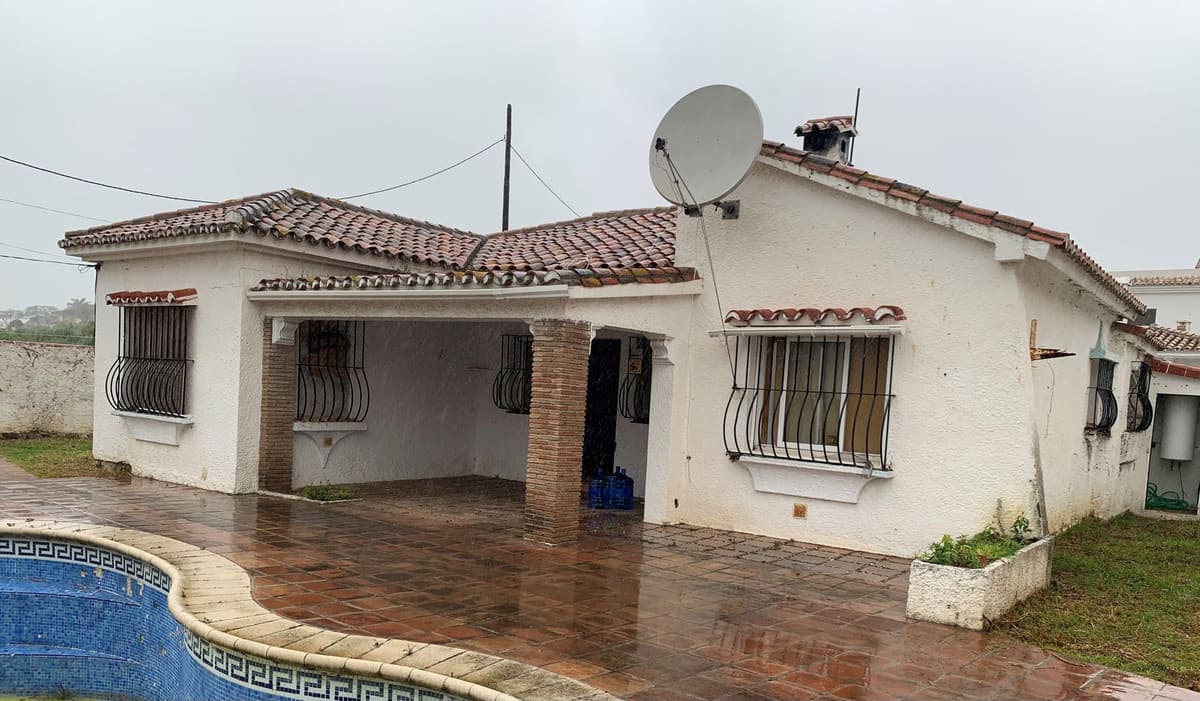 Detached Villa in San Pedro de Alcántara — photo 2 of 7