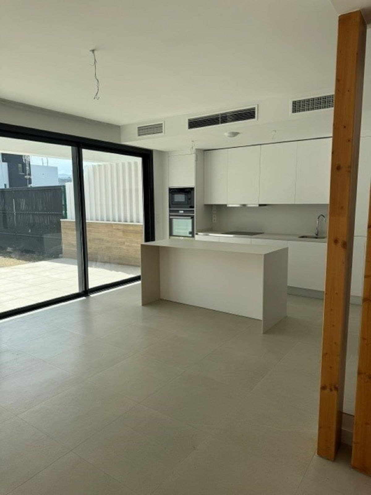 Semi-Detached House in Atalaya — photo 3 of 10