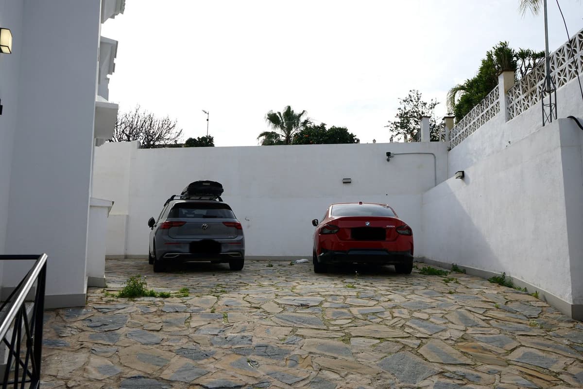 Detached Villa in Marbella — photo 7 of 10