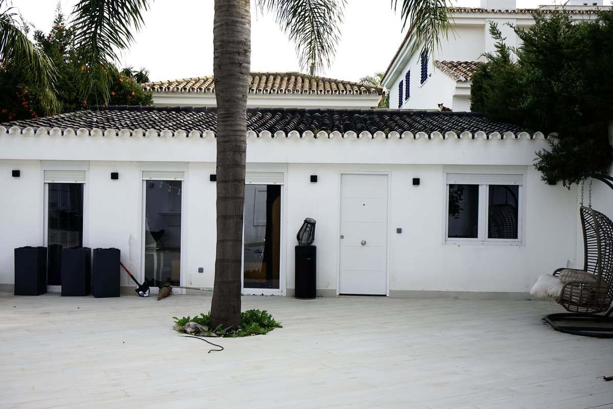 Detached Villa in Marbella — photo 9 of 10