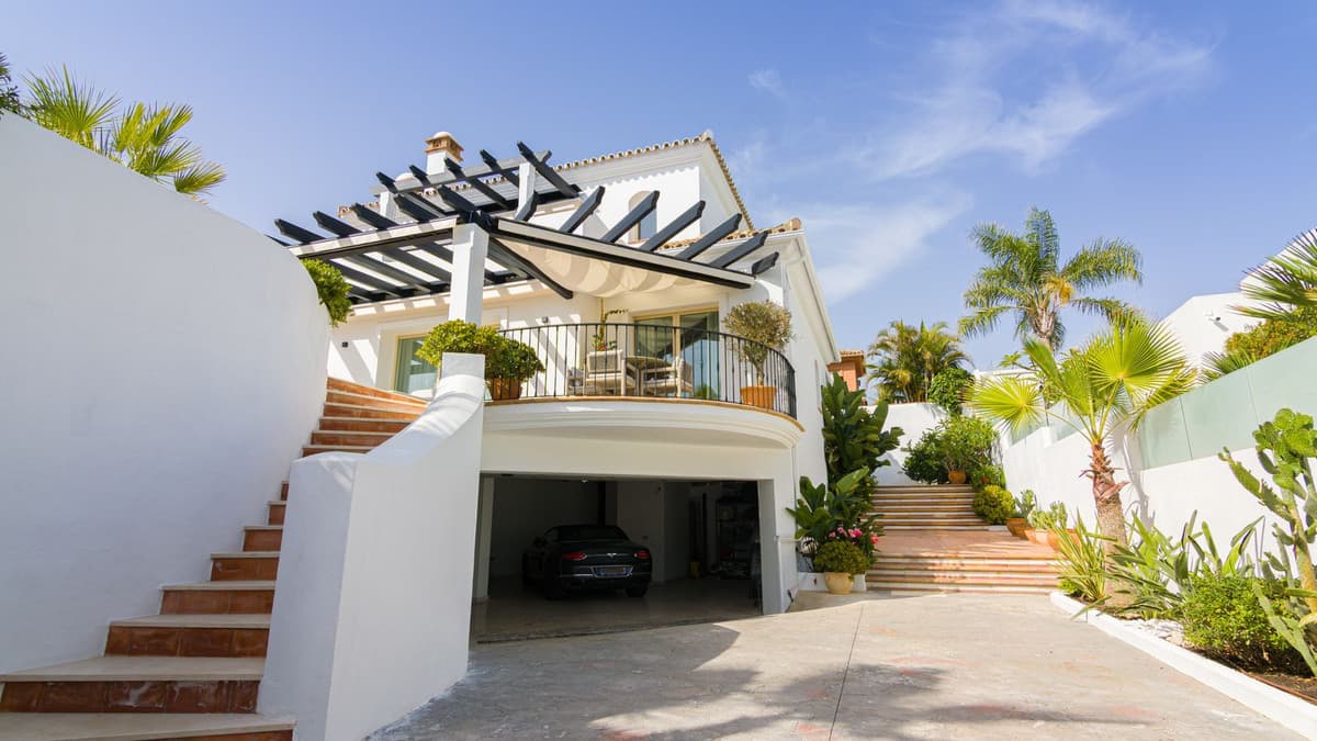 Detached Villa in Las Chapas — photo 4 of 10