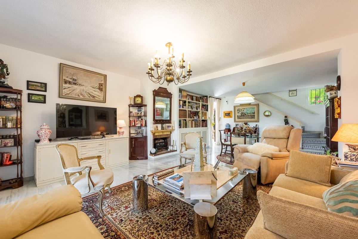 Townhouse in Bel Air — photo 5 of 10