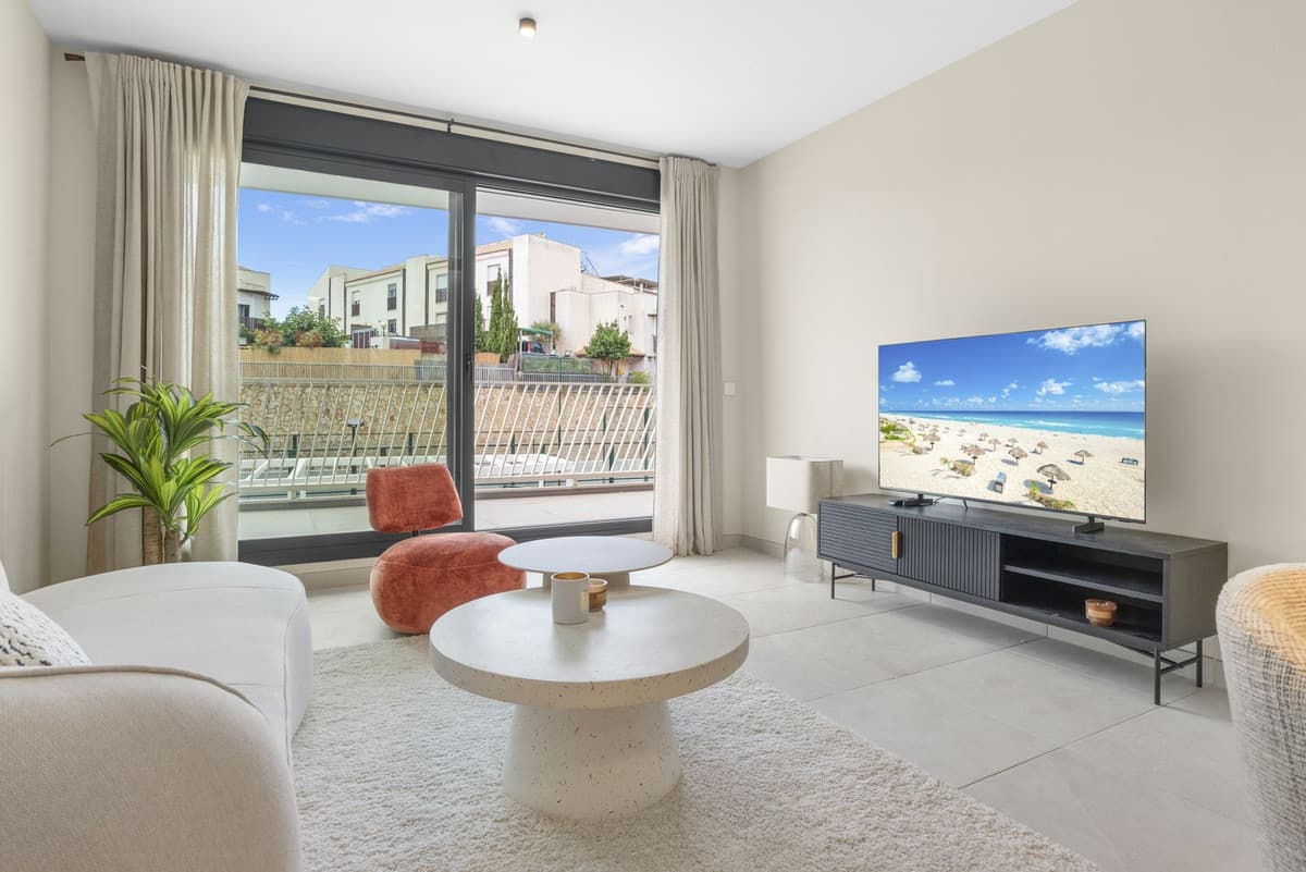 Middle Floor Apartment in Mijas — photo 1 of 10