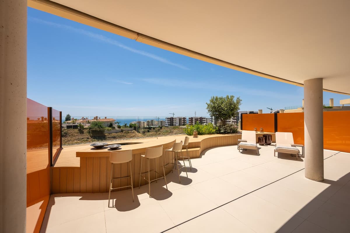 Ground Floor Apartment in Fuengirola — photo 1 of 10