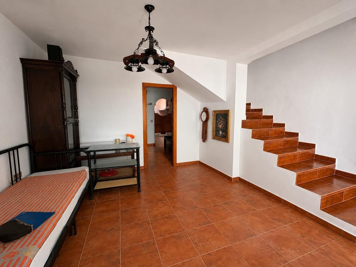 Townhouse in Málaga — photo 2 of 10