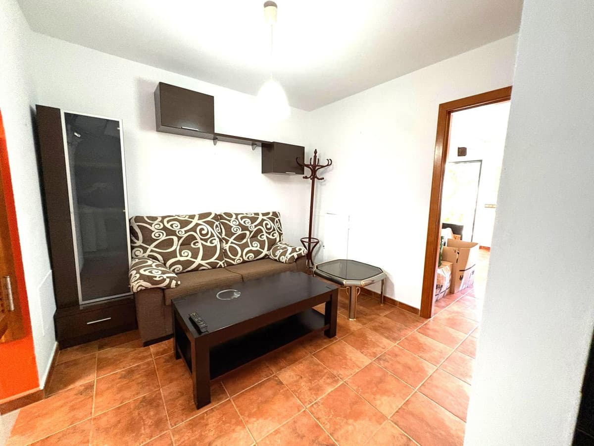 Townhouse in Málaga — photo 6 of 10