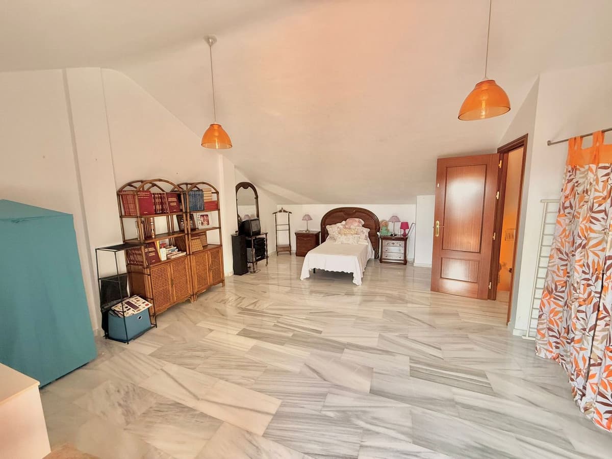 Semi-Detached House in Torreblanca — photo 9 of 10