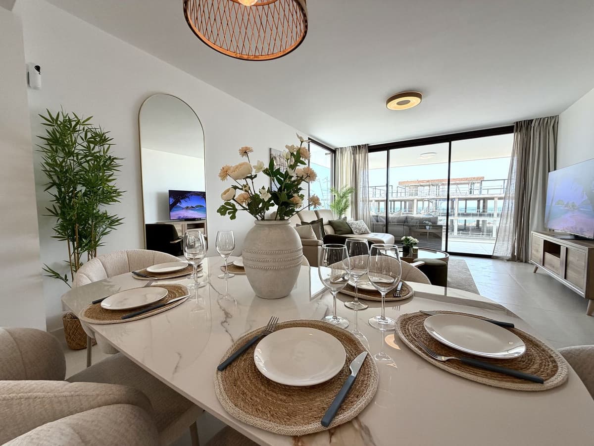 Middle Floor Apartment in Fuengirola — photo 2 of 10