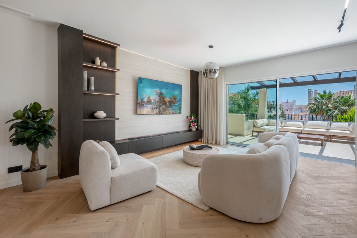 Penthouse Duplex in Nueva Andalucía — photo 1 of 10