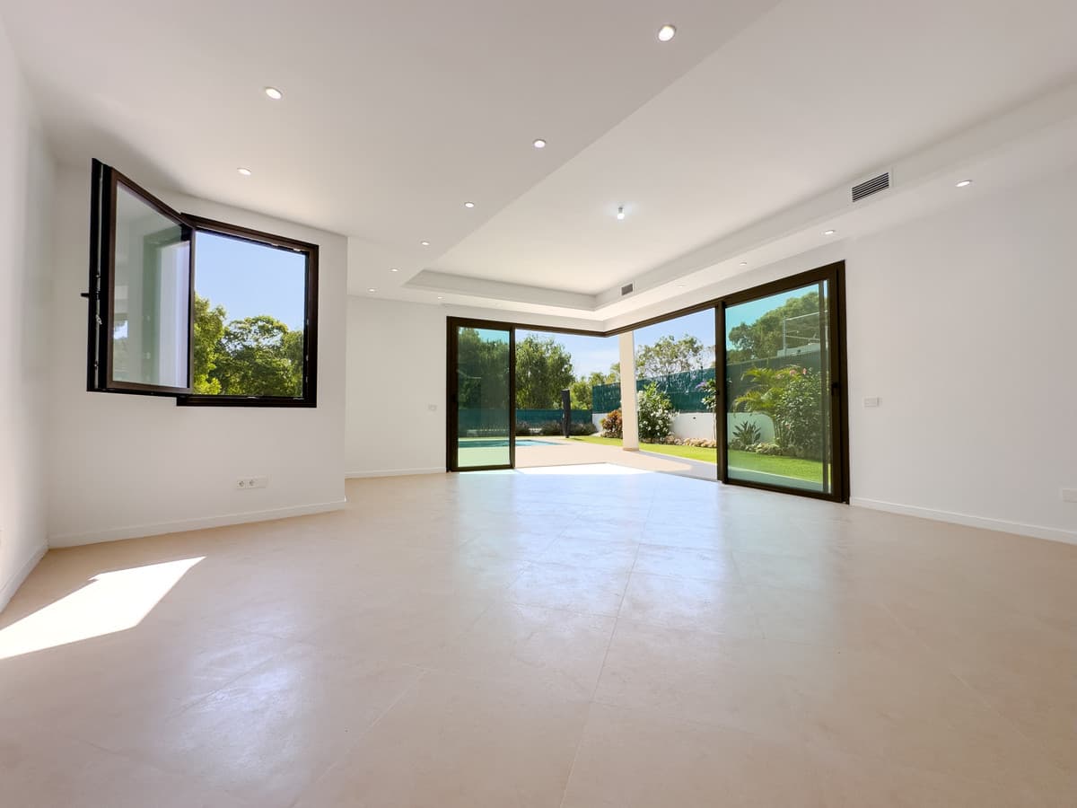 Detached Villa in Estepona — photo 5 of 10