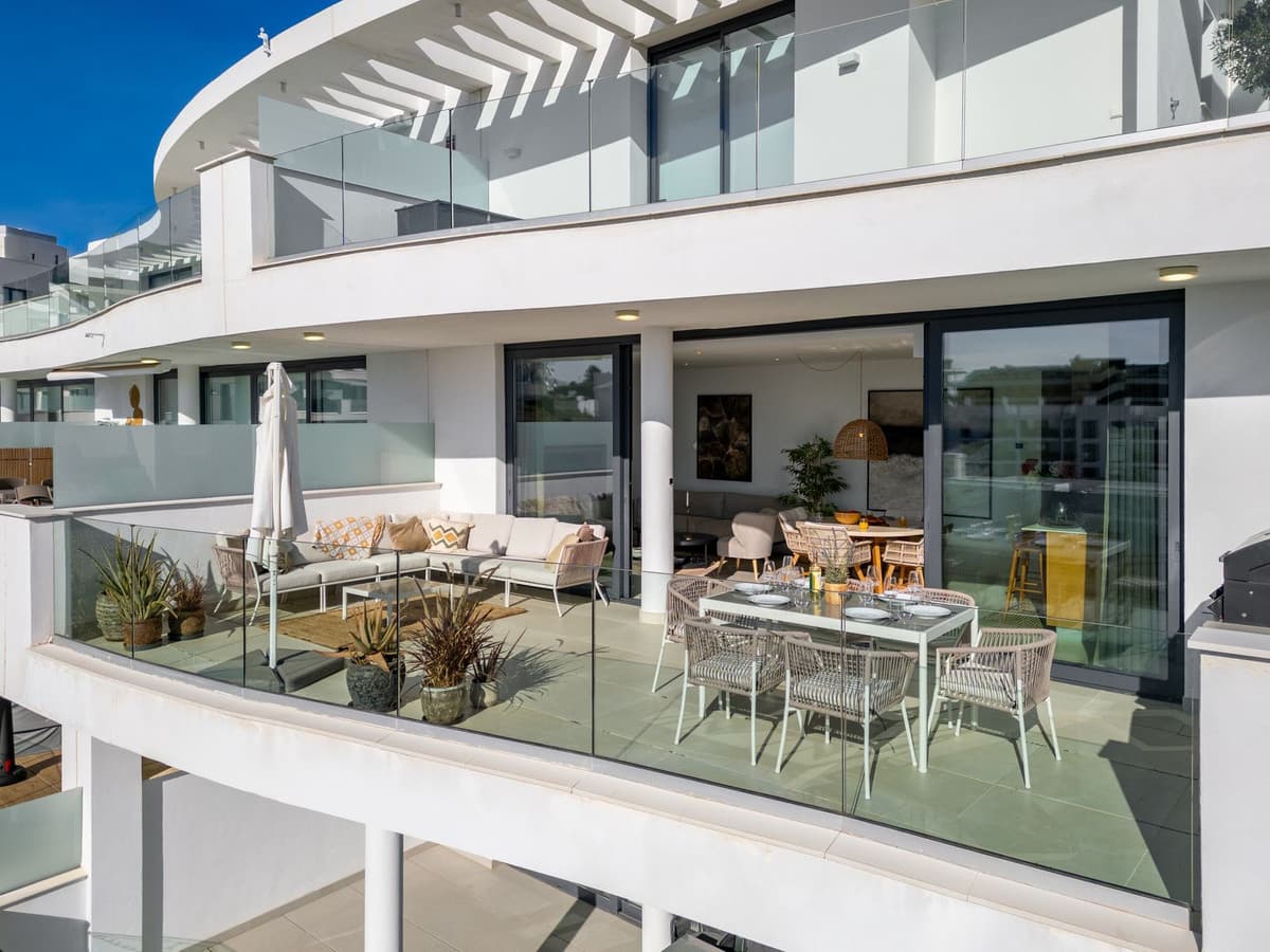 Middle Floor Apartment in Fuengirola — photo 2 of 10