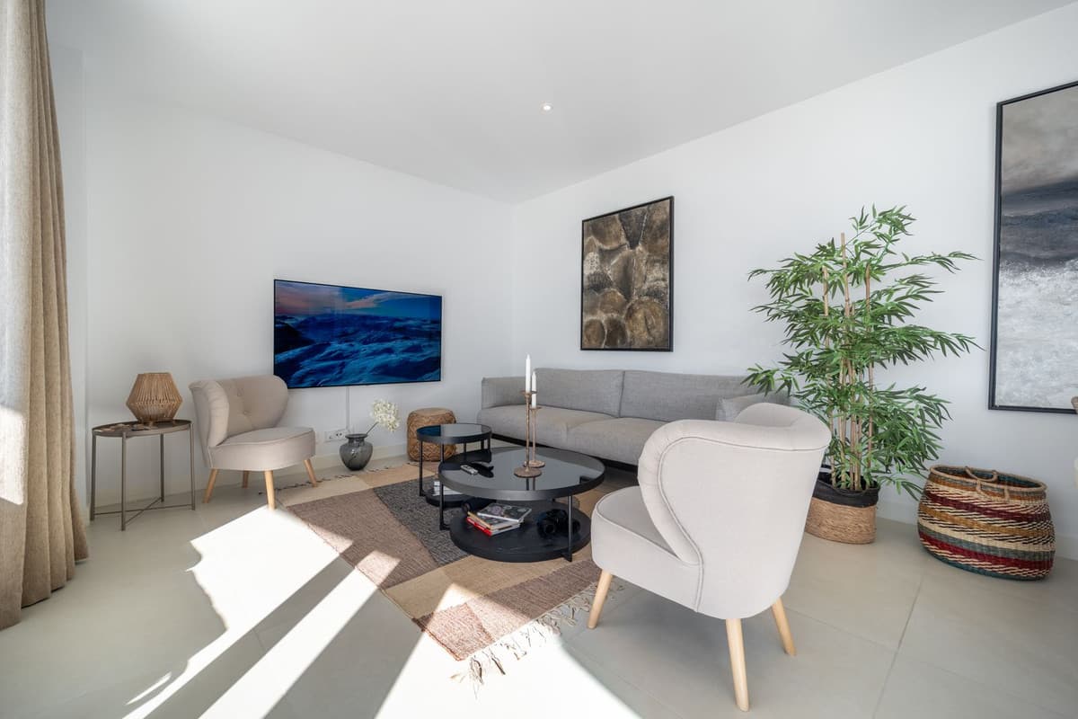 Middle Floor Apartment in Fuengirola — photo 7 of 10