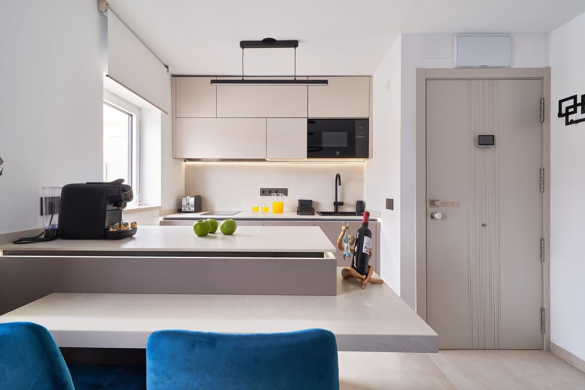 Middle Floor Apartment in Marbella — photo 7 of 10