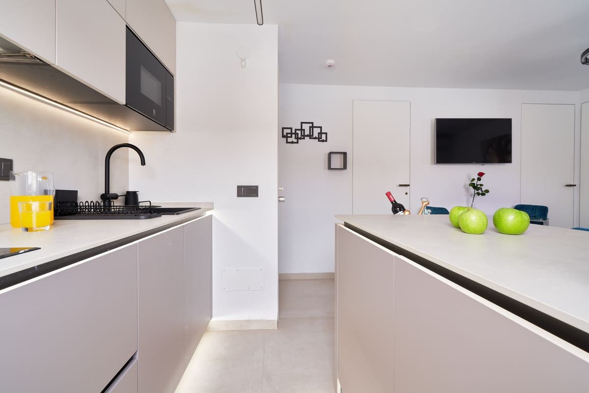 Middle Floor Apartment in Marbella — photo 10 of 10