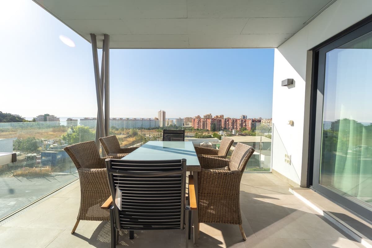 Middle Floor Apartment in Los Pacos — photo 2 of 10
