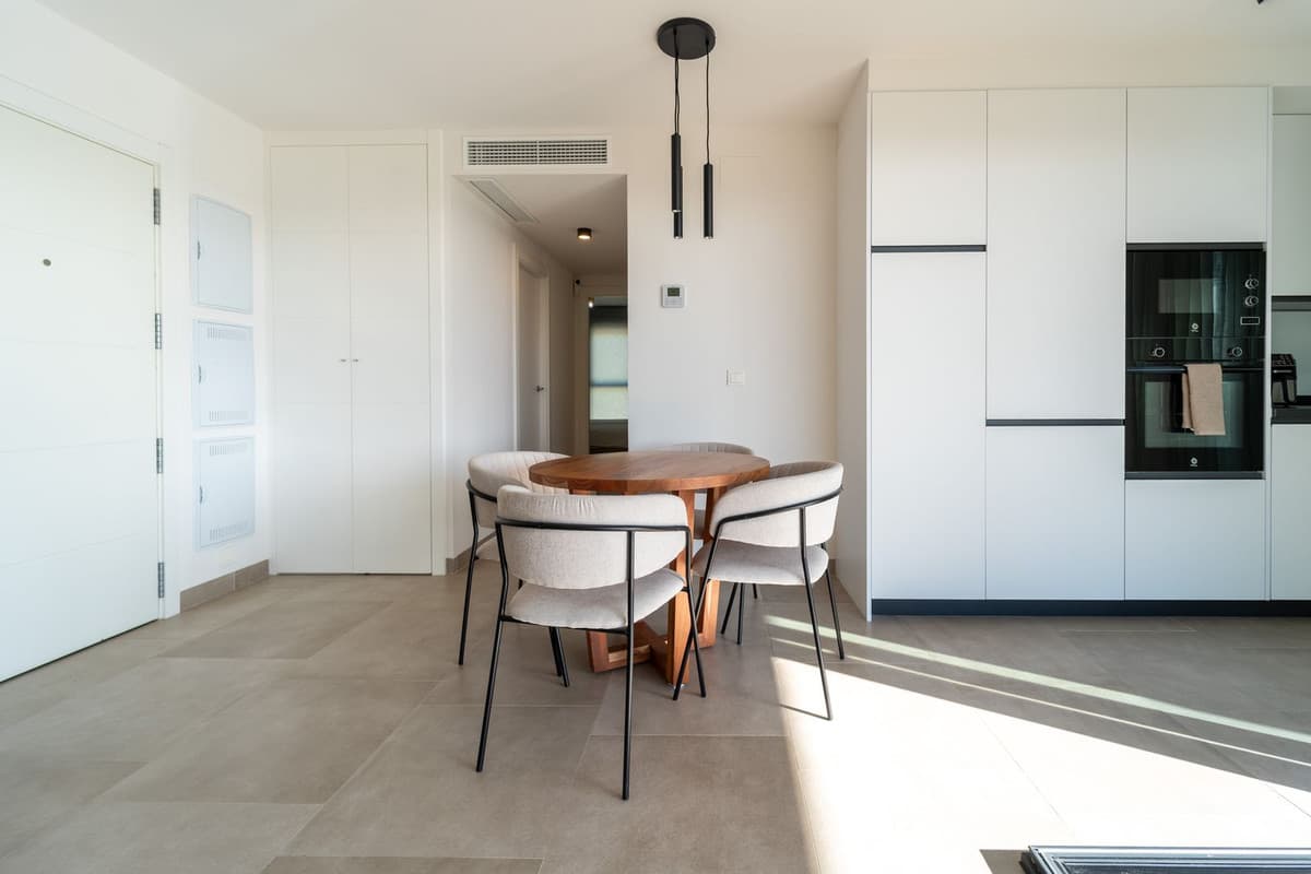 Middle Floor Apartment in Los Pacos — photo 10 of 10
