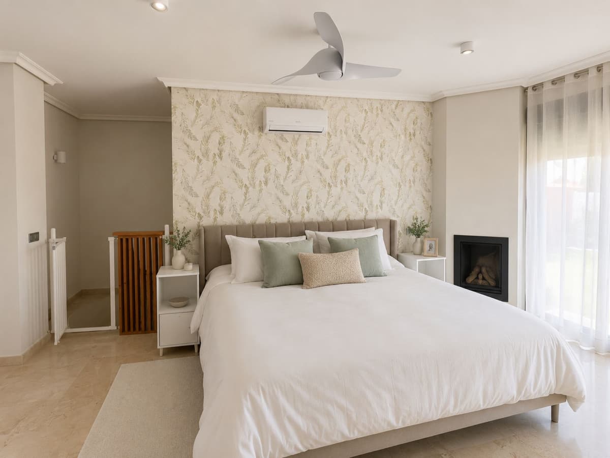 Penthouse Duplex in Casares — photo 3 of 10
