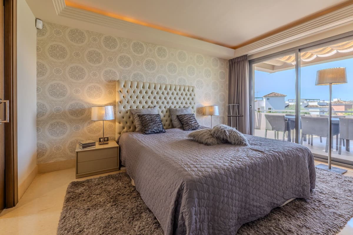 Ground Floor Apartment in Benahavís — photo 6 of 10