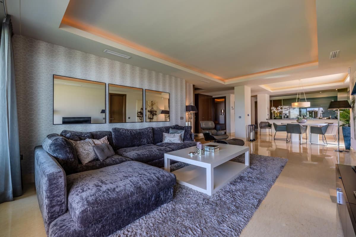 Ground Floor Apartment in Benahavís — photo 8 of 10