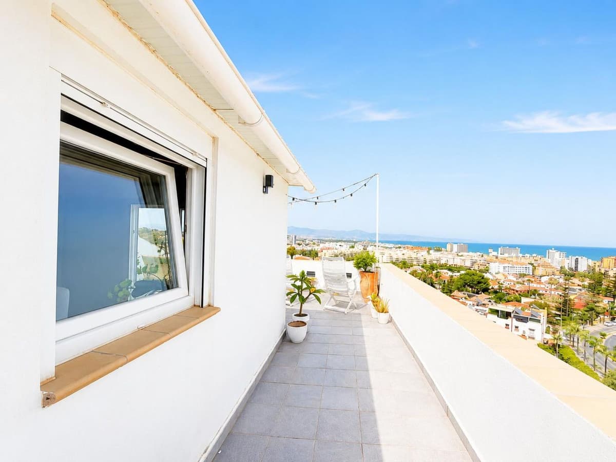 Penthouse Duplex in Torremolinos — photo 3 of 10