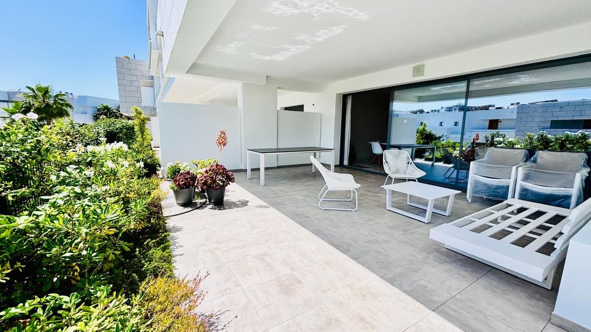 Ground Floor Apartment in Casares — photo 1 of 10