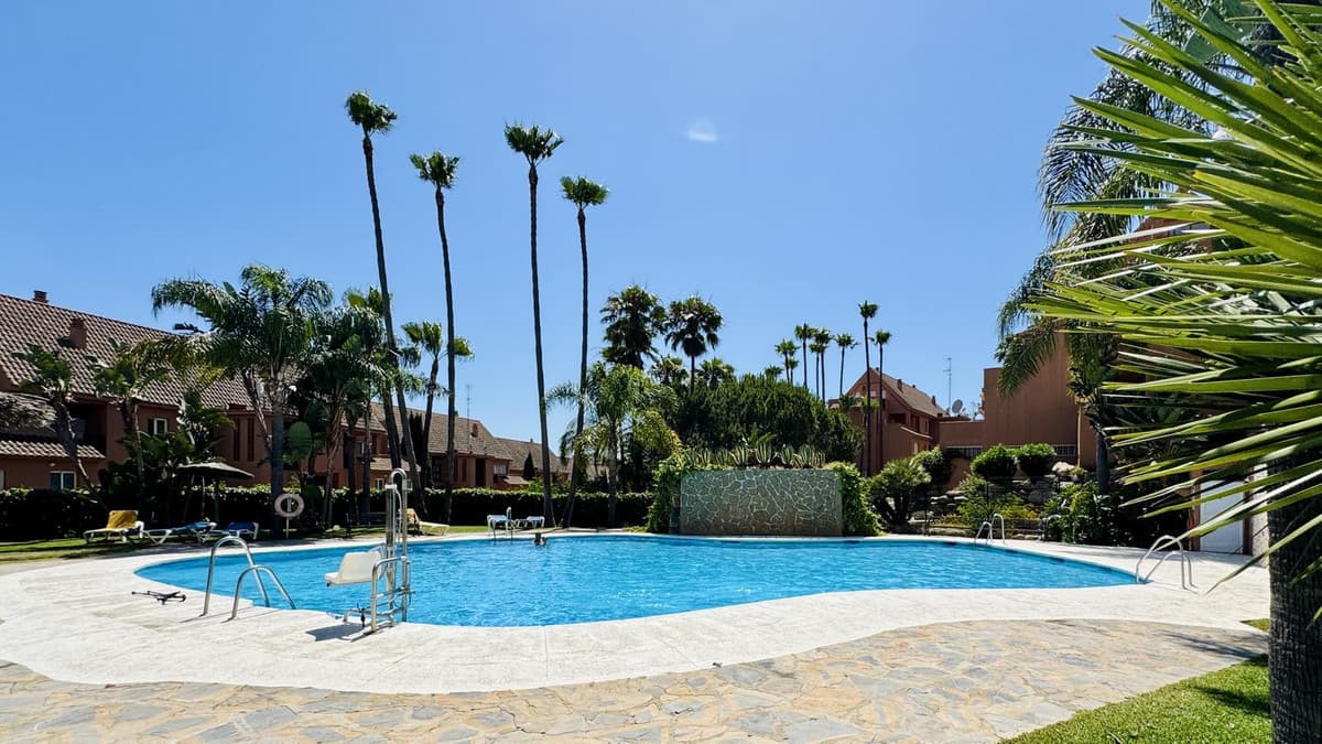 Middle Floor Apartment in Casares Playa — photo 1 of 10