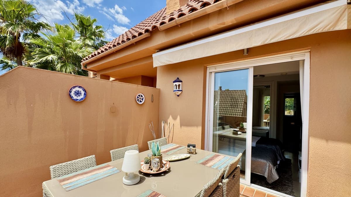 Middle Floor Apartment in Casares Playa — photo 8 of 10