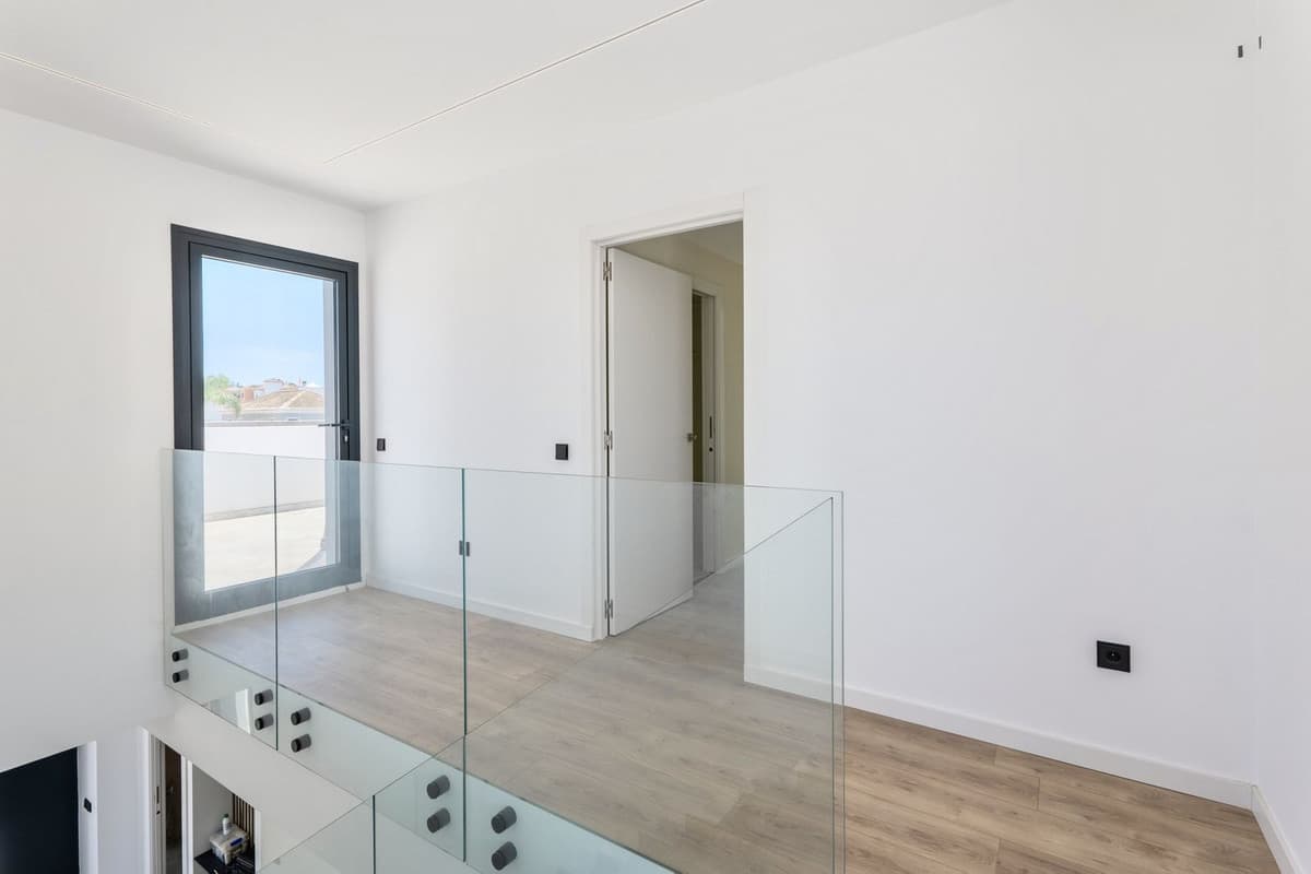 Detached Villa in Sierrezuela — photo 6 of 10