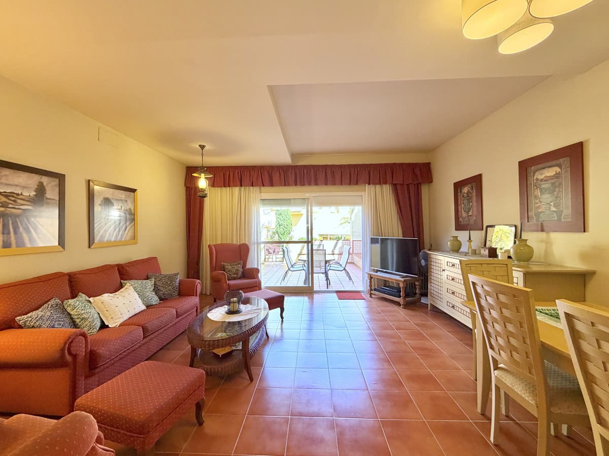 Townhouse in Cancelada — photo 2 of 10