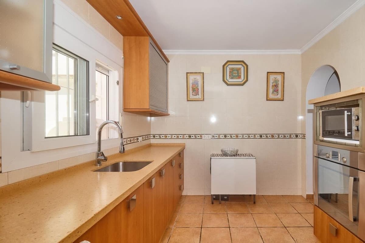 Townhouse in Fuengirola — photo 7 of 10