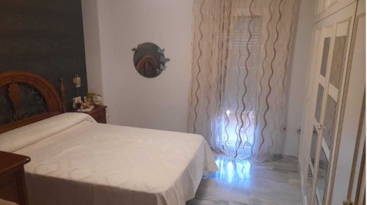 Middle Floor Apartment in Torremolinos — photo 2 of 8