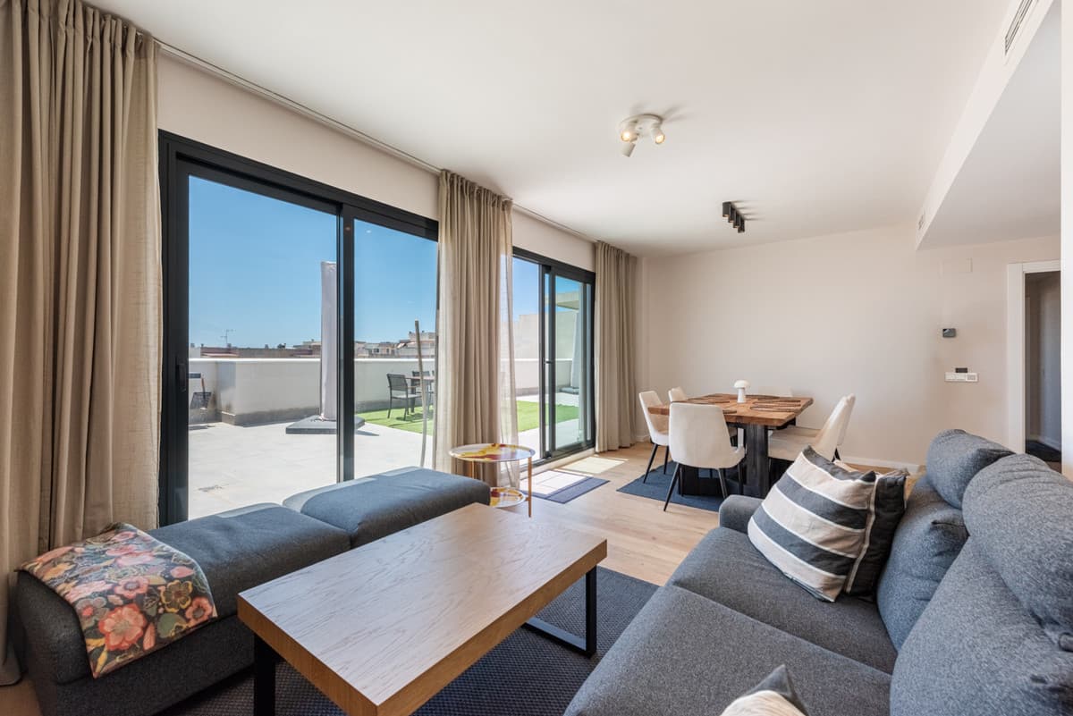 Penthouse in Las Lagunas — photo 3 of 10