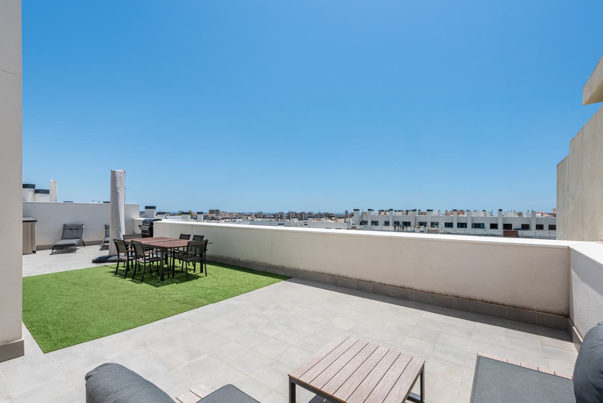 Penthouse in Las Lagunas — photo 5 of 10