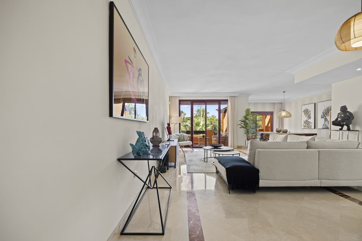 Penthouse Duplex in San Pedro de Alcántara — photo 9 of 10