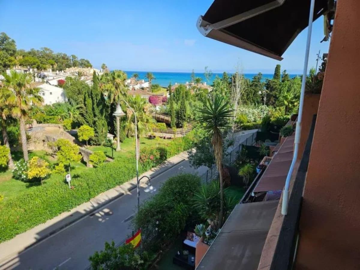 Penthouse Duplex in Estepona — photo 1 of 10