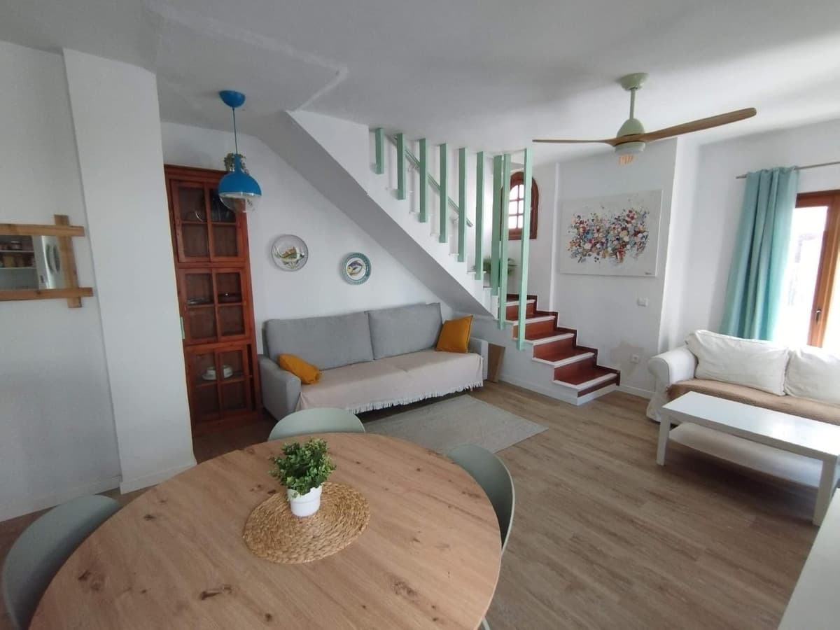 Semi-Detached House in Estepona — photo 4 of 10