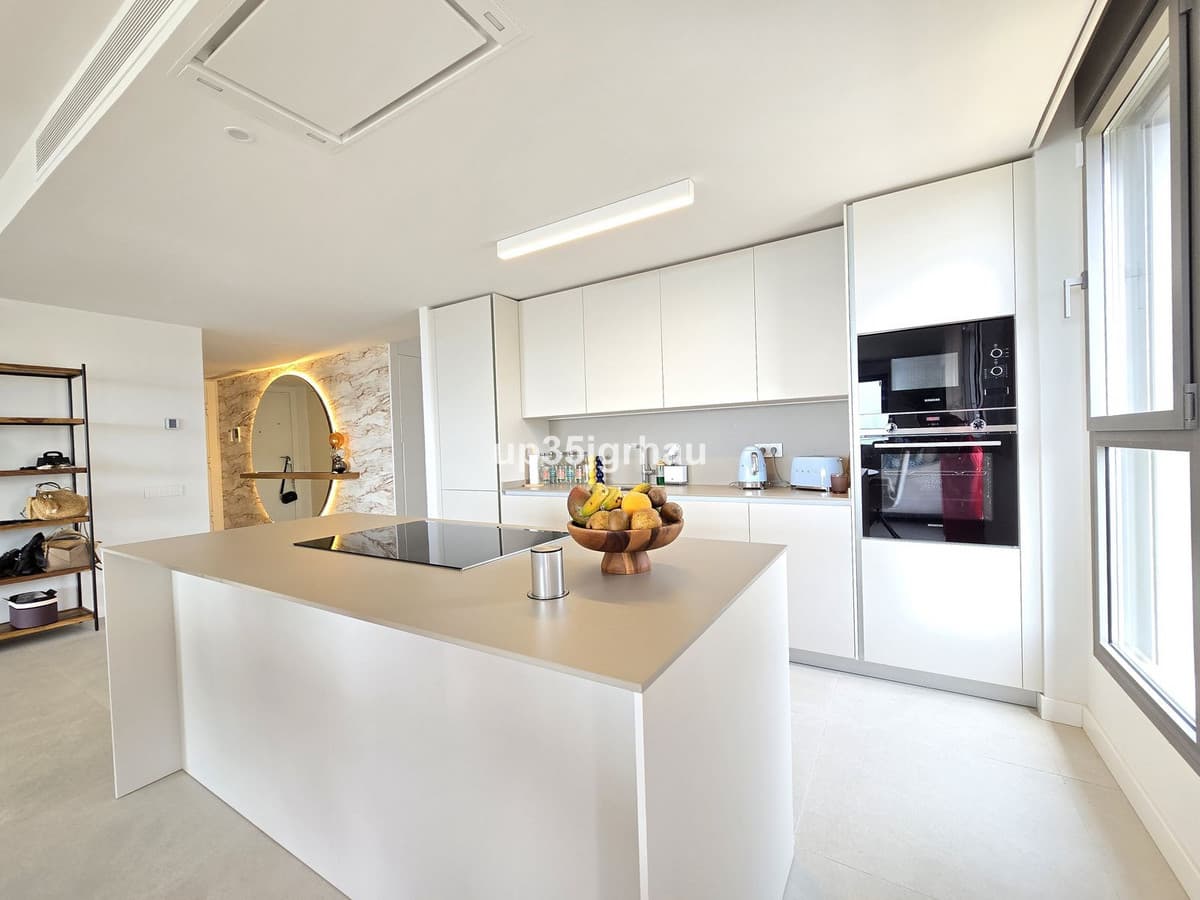 Middle Floor Apartment in Selwo — photo 1 of 10