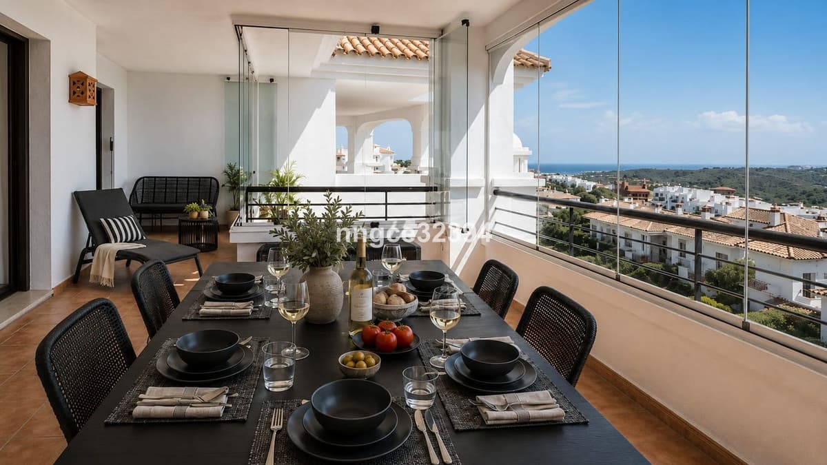Middle Floor Apartment in Casares — photo 1 of 10