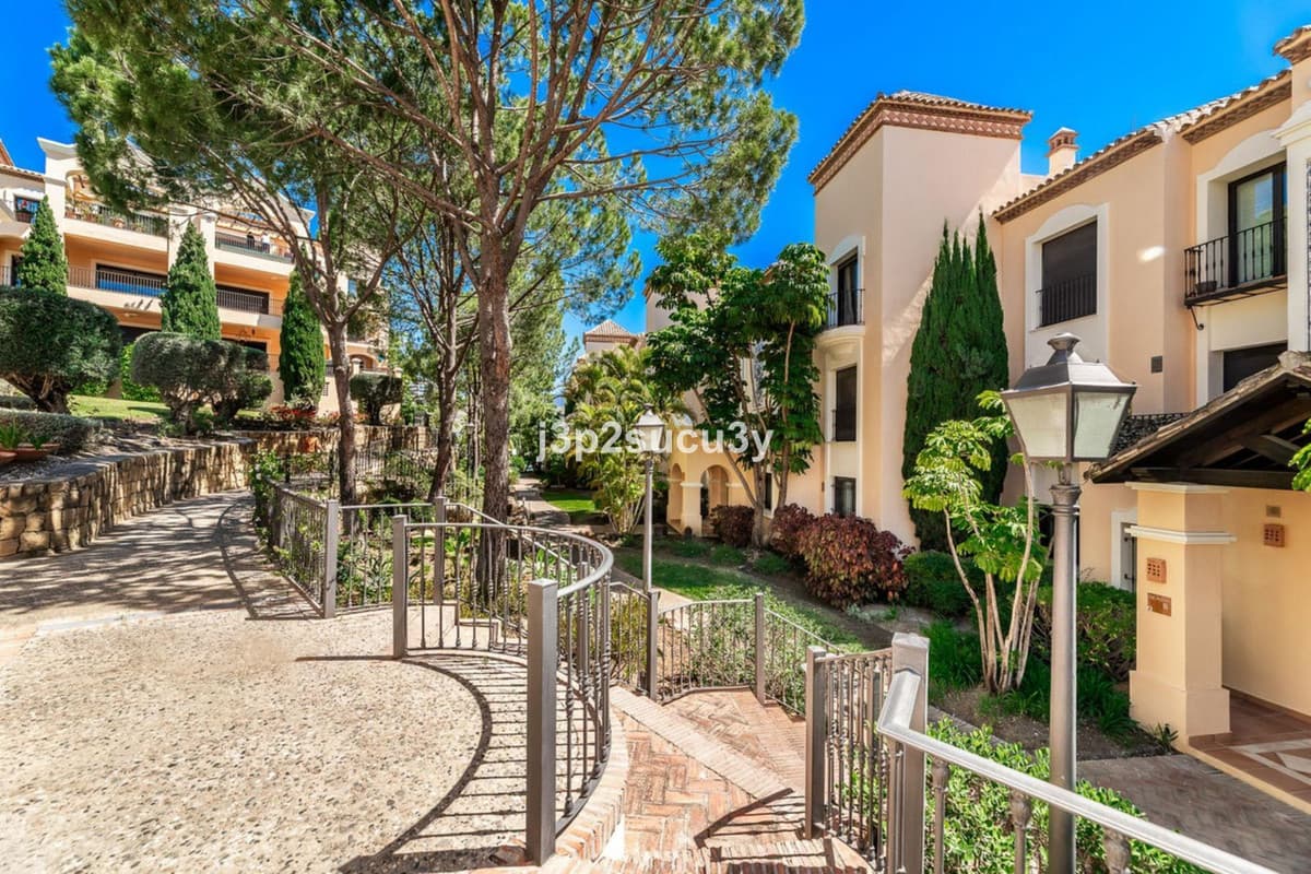Ground Floor Apartment in La Quinta — photo 3 of 10