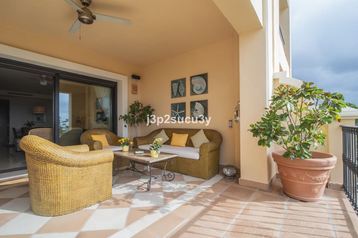 Ground Floor Apartment in La Quinta — photo 5 of 10
