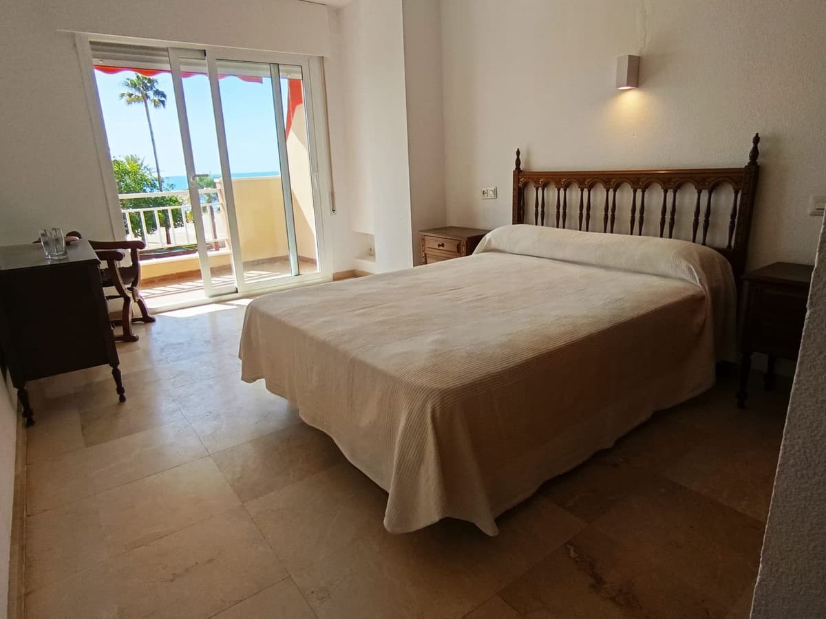 Middle Floor Apartment in Fuengirola — photo 7 of 10