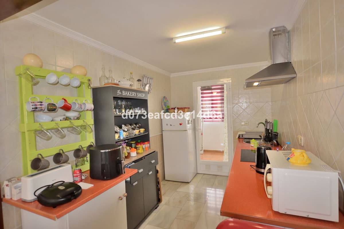Semi-Detached House in San Luis de Sabinillas — photo 10 of 10