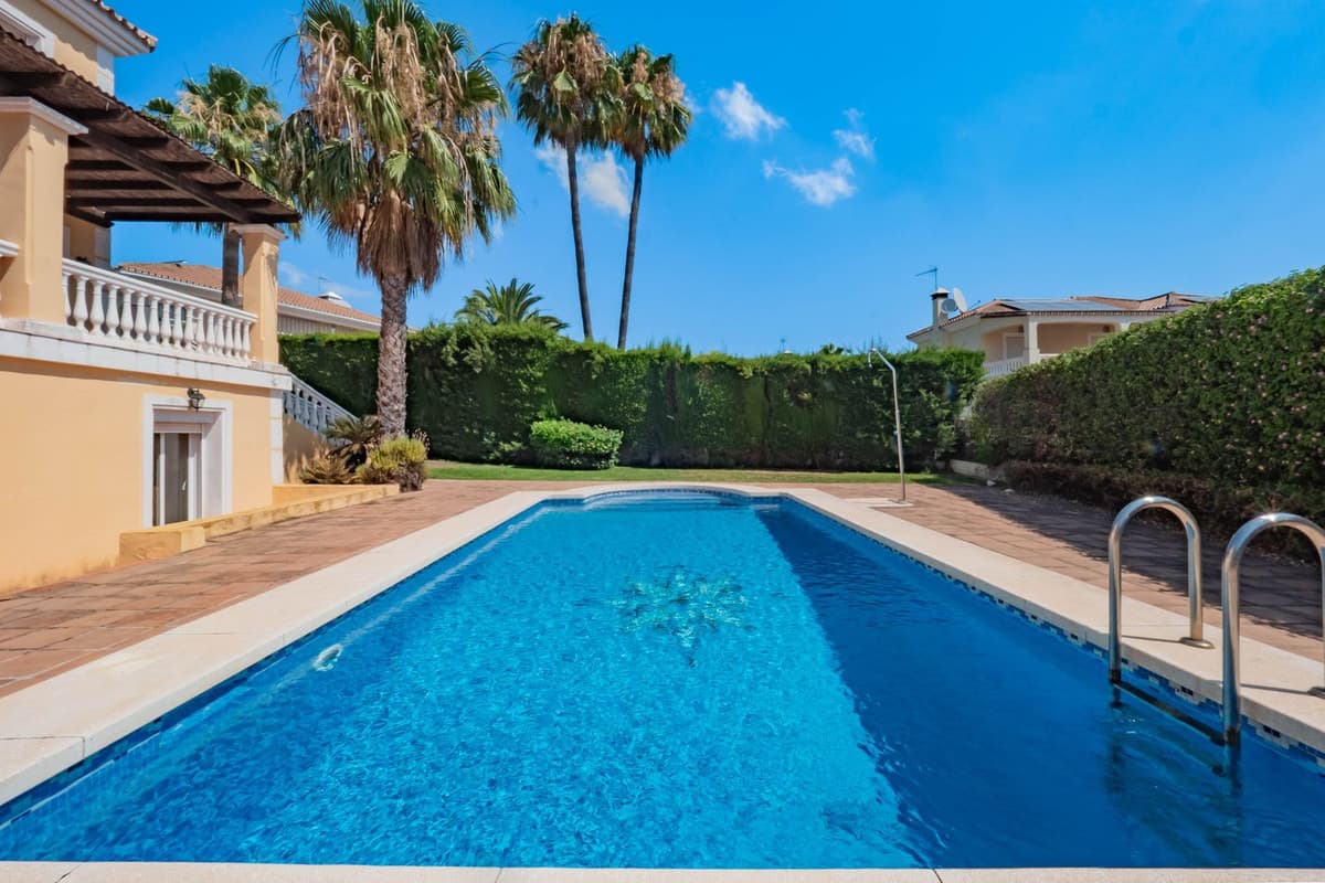Detached Villa in Coín — photo 3 of 10