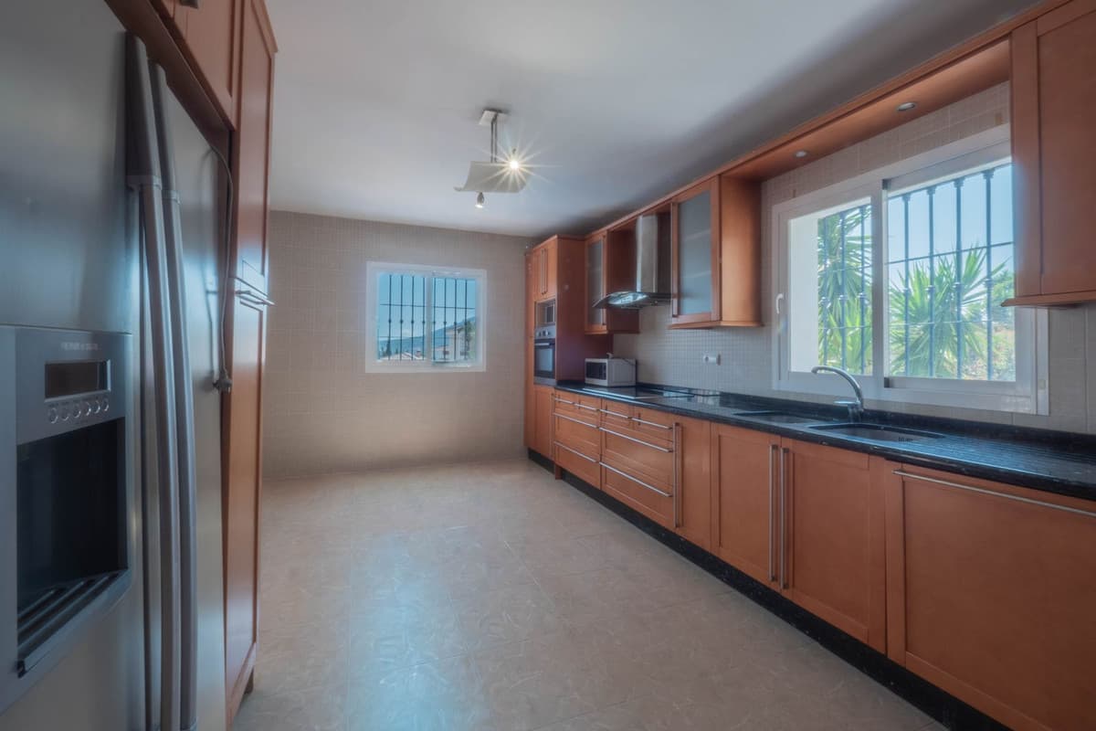 Detached Villa in Coín — photo 6 of 10
