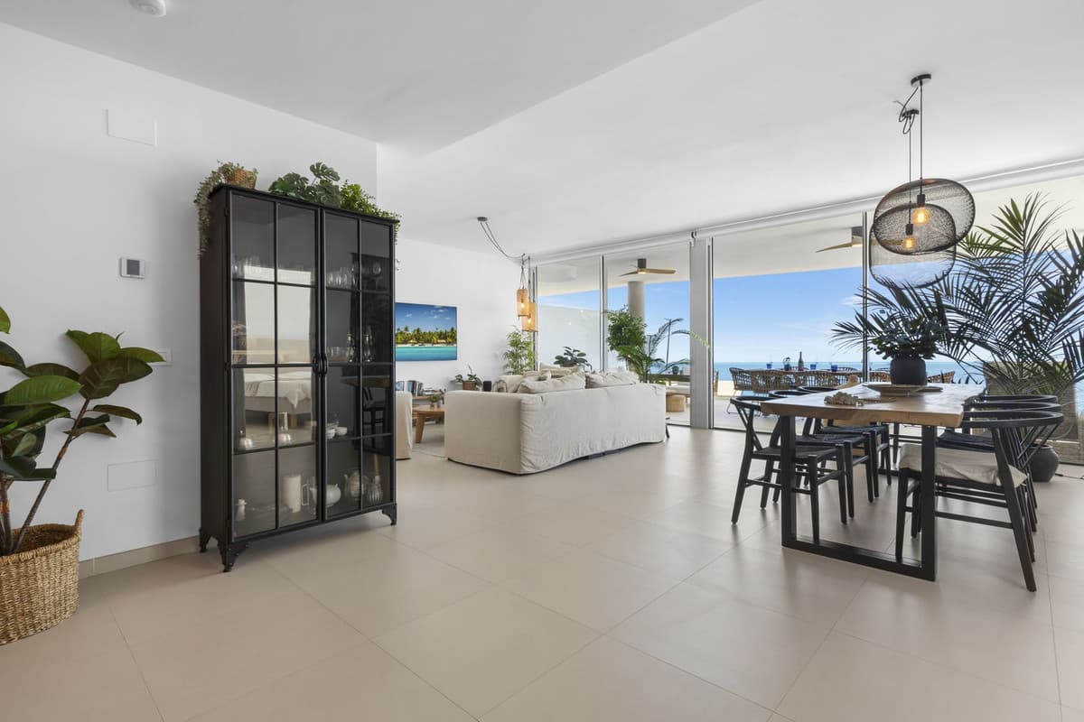 Middle Floor Apartment in Benalmadena — photo 3 of 10