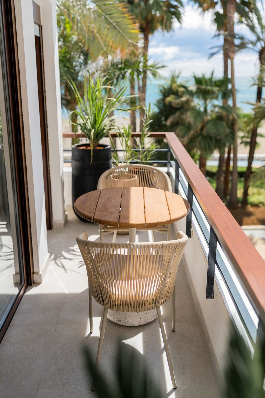 Middle Floor Apartment in Estepona — photo 5 of 10