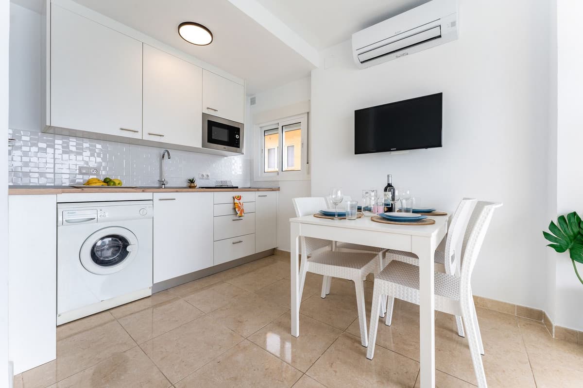 Middle Floor Apartment in Fuengirola — photo 2 of 10